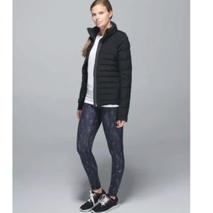 Lululemon Speed Tight II // Size 4 // Stained Glass Love Nightfall Black